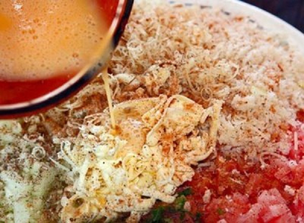 Как сделать обычную курицу королевой праздничного стола? Подсказки, которые выручат, когда на деликатесы не хватает средств. Как сделать обычную курицу королевой праздничного стола? Подсказки, которые выручат, когда на деликатесы не хватает средств.