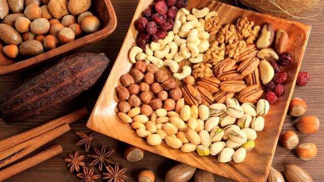 Умные перекусы при похудении: как есть и не толстеть